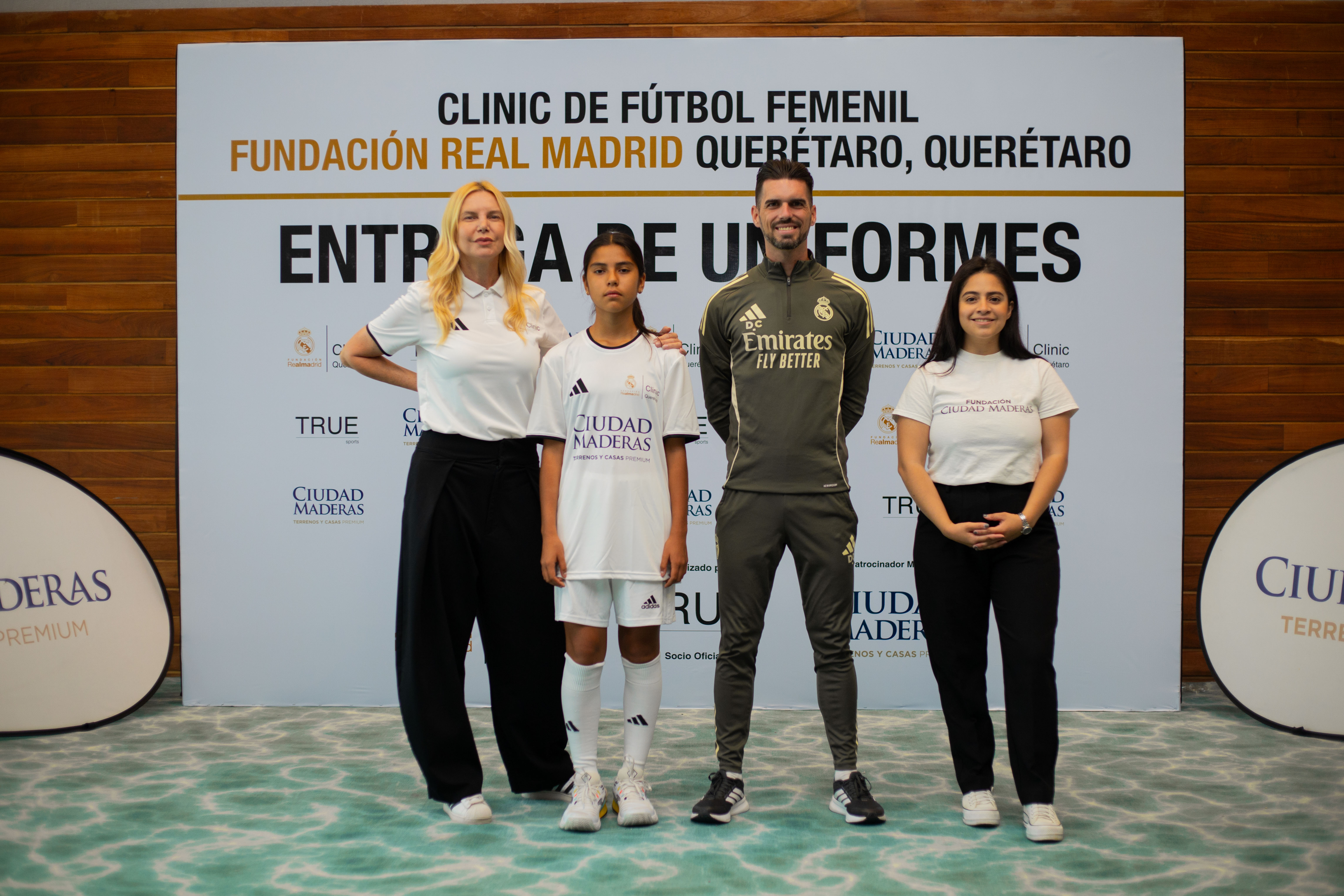 Entrega de Uniformes Clinic Femenil Querétaro — foto 13