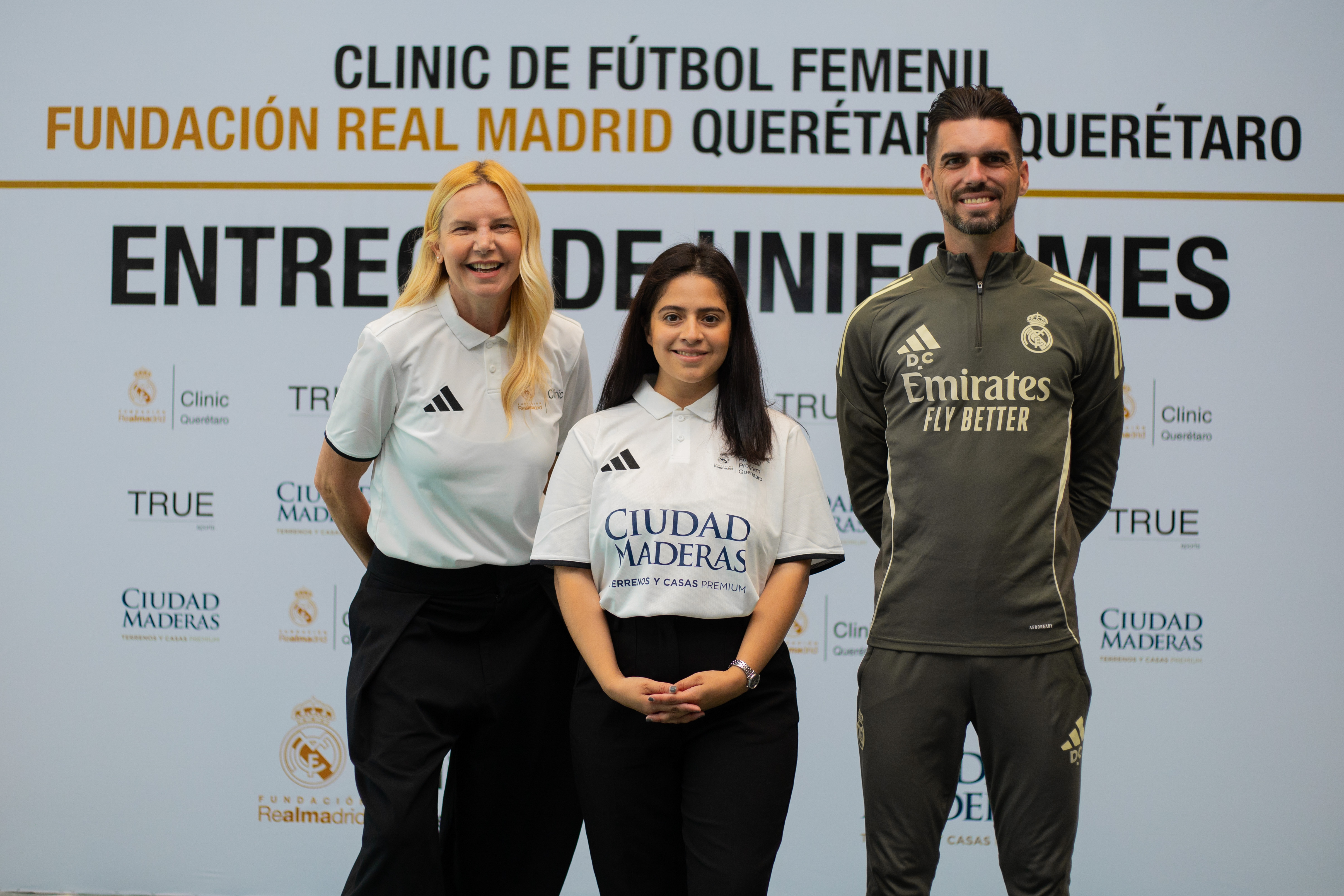 Entrega de Uniformes Clinic Femenil Querétaro — foto 16