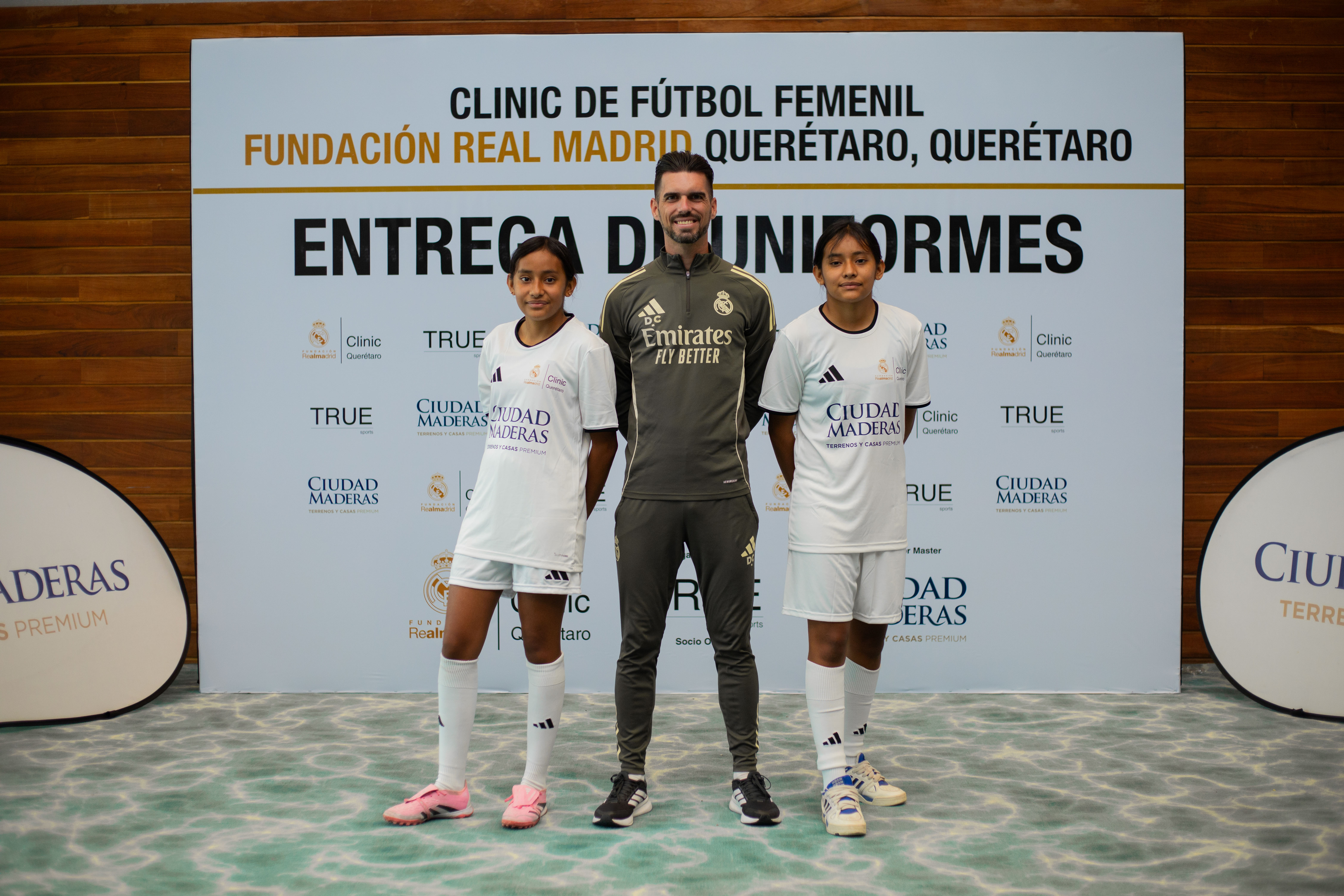 Entrega de Uniformes Clinic Femenil Querétaro — foto 17