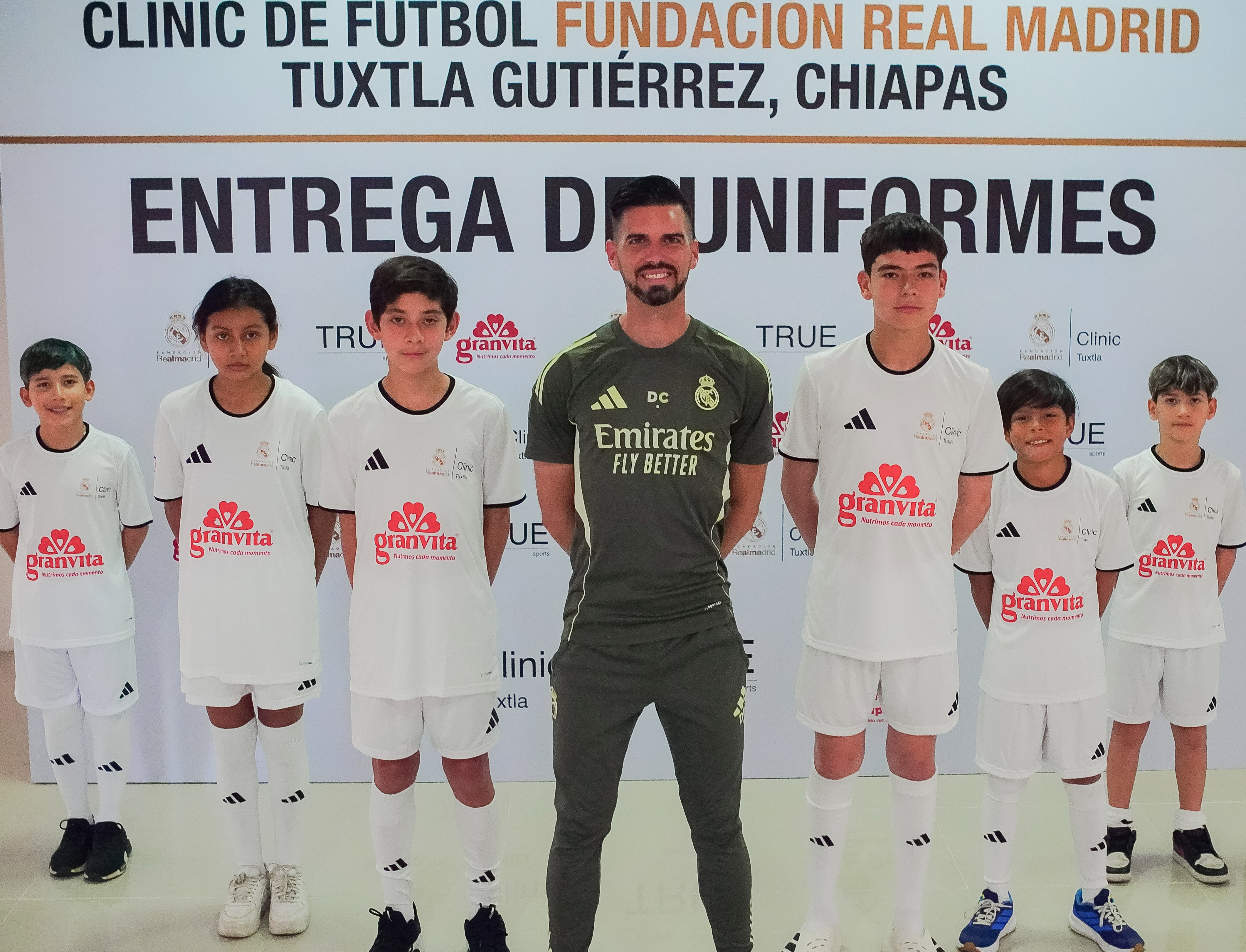 Entrega de uniformes Clinic Tuxtla — foto 12