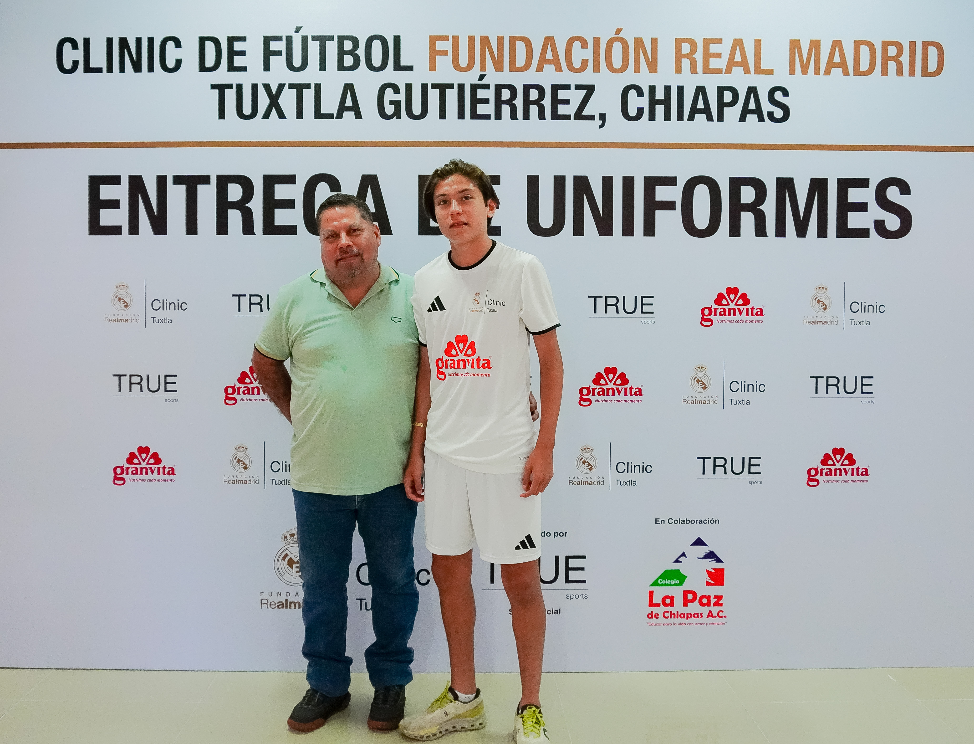 Entrega de uniformes Clinic Tuxtla — foto 19