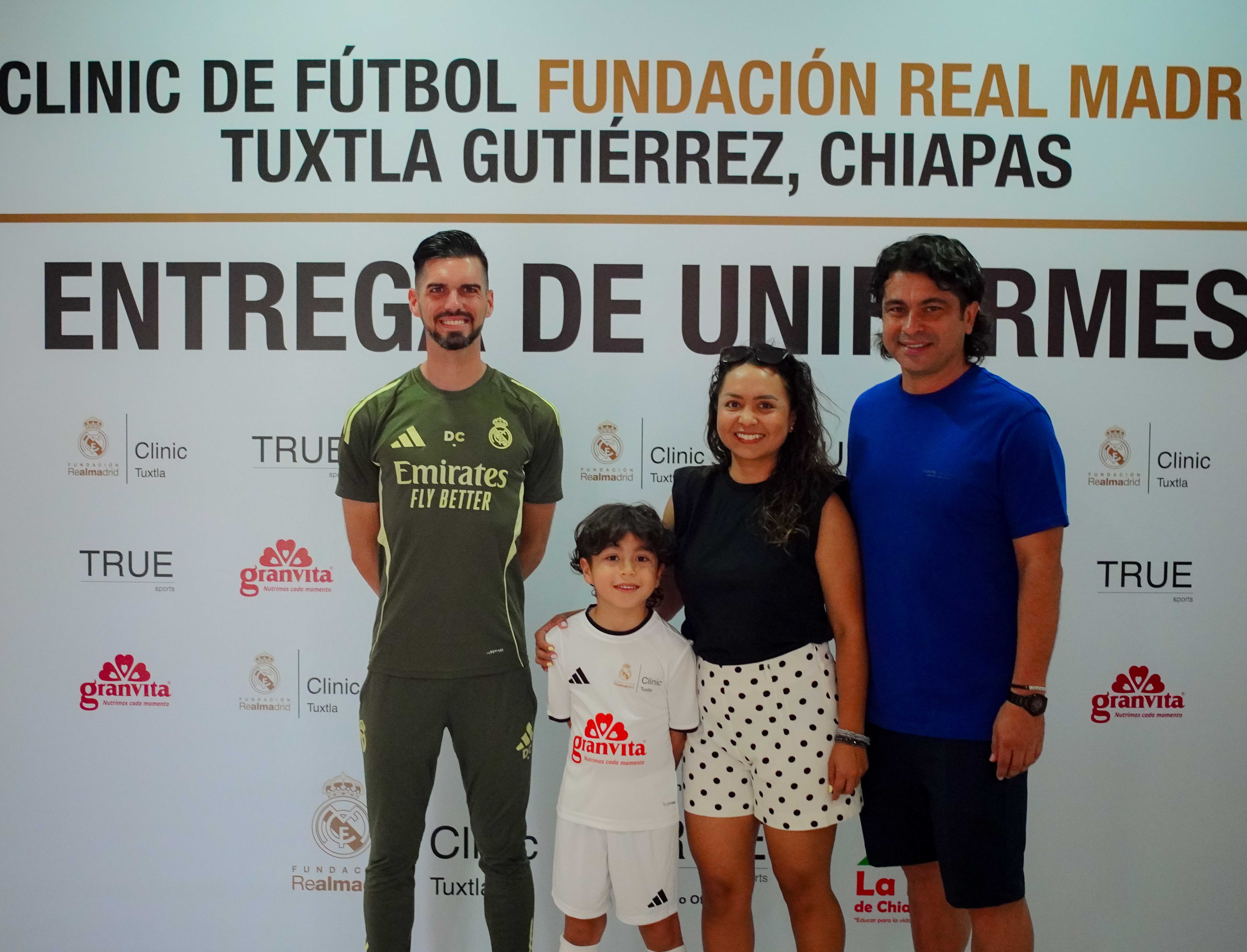 Entrega de uniformes Clinic Tuxtla — foto 4