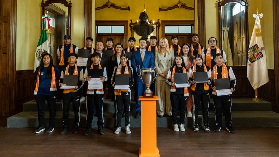 Gobierno de Nuevo León: Reconoce el Gobernador al equipo campeón de la Fundación Real Madrid 2026